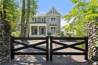 10 Fieldstone Way Unit 11, Wellesley, MA 02482