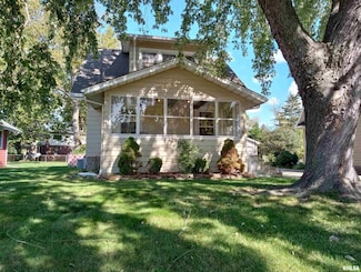 2601 W Kenwood Ave, West Peoria, IL 61604