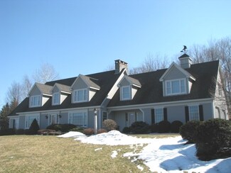 946 Gould Hill Rd, Hopkinton, NH 03229