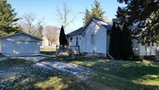 8136 Clinton St, Dixon, IL 61021