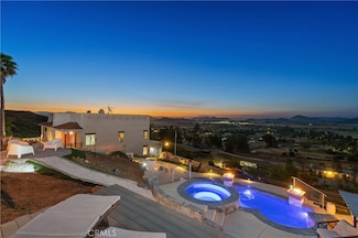 31350 Via Curtidor, Winchester, CA 92596
