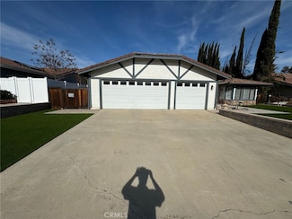 15030 Zieglinde Dr, Lake Elsinore, CA 92530