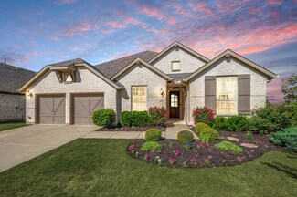 7041 Cross Point Ln, Aubrey, TX 76227