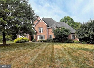269 Robinson Dr, Winchester, VA 22602