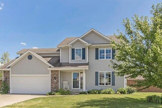4824 Sunshine Cir, Johnston, IA 50131