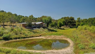 1505 Katy Ln, Kerrville, TX 78028