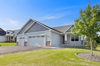 1300 Bellavista Cir, Buffalo, MN 55313