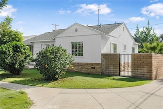 16154 Gilmore St, Van Nuys, CA 91406