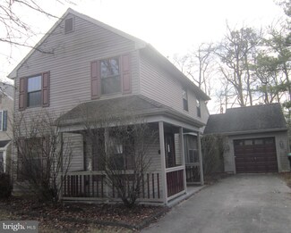 31 Brookview Dr, Atco, NJ 08004