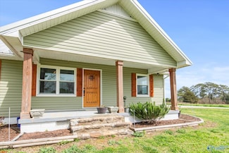 2140 Hustleville Rd, Albertville, AL 35951