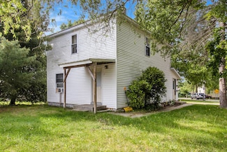630 State St, Fremont, MI 49412