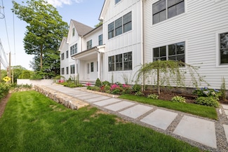 133 East Ave Unit A, New Canaan, CT 06840