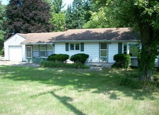 17414 14b Rd, Culver, IN 46511
