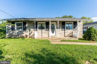 9529 Lomond Dr, Manassas, VA 20109