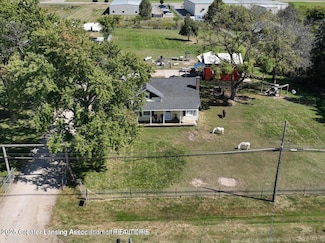 13862 N Hartel Rd, Grand Ledge, MI 48837