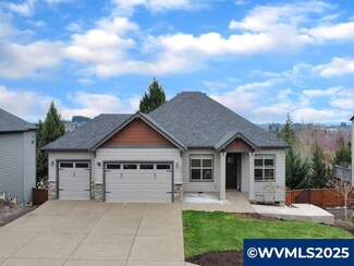 154 SW Mount Adams St, McMinnville, OR 97128