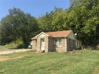 17012 E Truman Rd, Independence, MO 64056