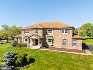 118 Gwynedd Lea Dr, North Wales, PA 19454
