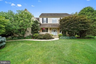 8 Song Bird Cir, Glenmoore, PA 19343