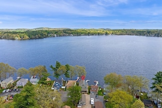43 W Shore Rd, Merrimac, MA 01860