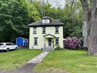 39 Reservoir Ave, Port Jervis, NY 12771