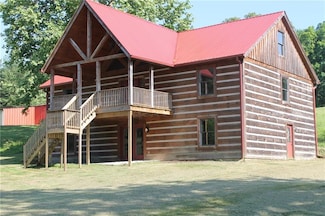 843 E Hurdle Rd, Morgantown, IN 46160