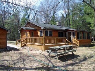 1280 Mckinney Ln, Lac Du Flambeau, WI 54538