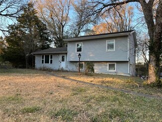 7 SE 125th Rd, Warrensburg, MO 64093