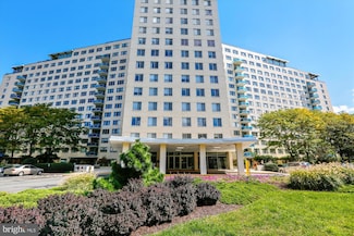10401 Grosvenor Place Unit 1515, Rockville, MD 20852