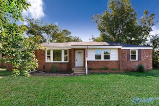 4304 Lakeview Dr NW, Huntsville, AL 35810