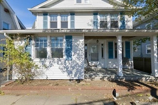 84 2nd St Unit 80, Mineola, NY 11501