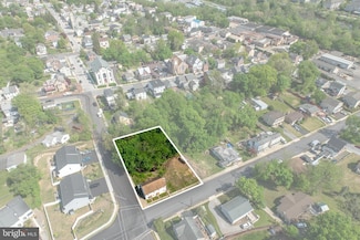 183 Poplar St, Spring City, PA 19475