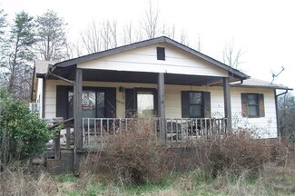 4090 Pine Hall Rd, Walkertown, NC 27051
