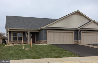 76 Grainfield Ct, Martinsburg, WV 25404