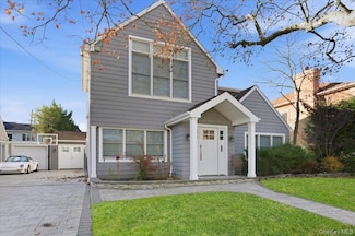 1697 Bay Blvd, Atlantic Beach, NY 11509