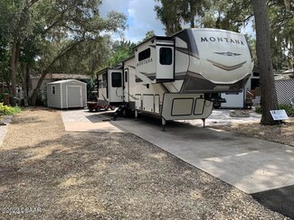 25298 NE 140th St, Salt Springs, FL 32134