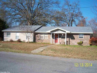 411 E Railroad St, Hamburg, AR 71646
