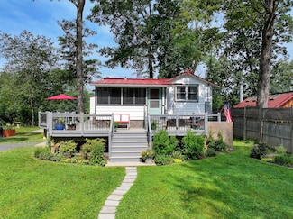 315 Forest Glen Rd, New Paltz, NY 12561