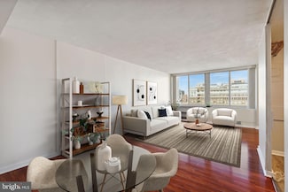 604 36 S Washington Square Unit 1506, Philadelphia, PA 19106