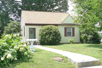6723 Dudley Ferry Rd, Fairlawn, VA 24141