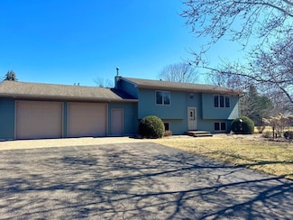 8820 Ogren Ave NE, Elk River, MN 55330