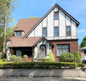 74 Laurel St, Carbondale, PA 18407