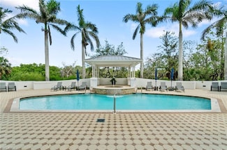 325 Dunes Blvd Unit 2, Naples, FL 34110