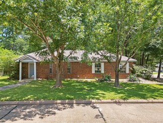 3150 Clay Cir, Huntsville, TX 77340