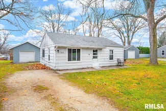 1412 W Shenandoah Dr, Peoria, IL 61614