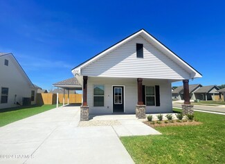 135 Cranston Ct, Lafayette, LA 70507