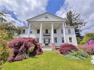 10 Wheeler Ln, Bally, PA 19503