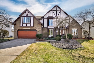 61 King Anthony Way, Getzville, NY 14068
