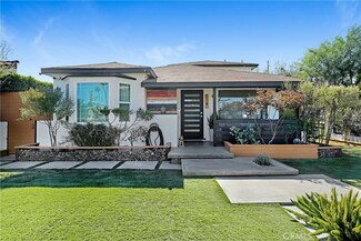 402 E 94th St, Los Angeles, CA 90003