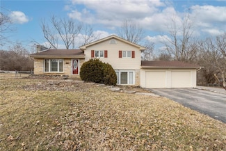 5895 Terrace Dr, House Springs, MO 63051